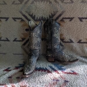 Corral Embroidered Pointed Toe Cowgirl Boots Size 7